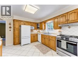 Living room - 104 Deerwood Crescent, Kitchener, ON N2N1R3 Photo 14