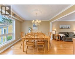 Family room - 104 Deerwood Crescent, Kitchener, ON N2N1R3 Photo 12