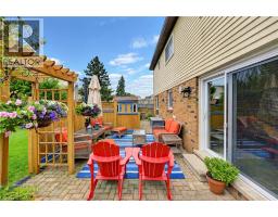 104 Deerwood Crescent, Kitchener, ON N2N1R3 Photo 41