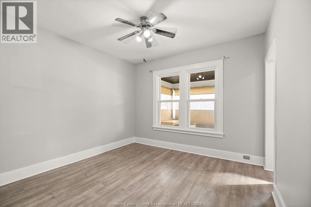 1539 HOWARD - 3