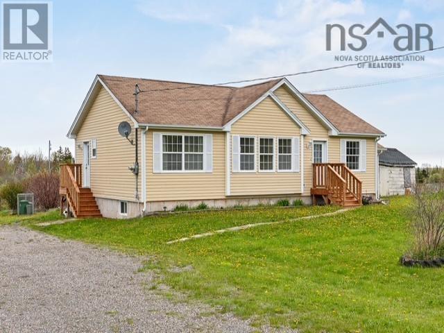 3369 Highway 215 - 3