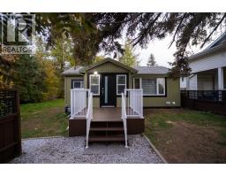 Living room of 1355 LA SALLE AVENUE · Prince George, BC