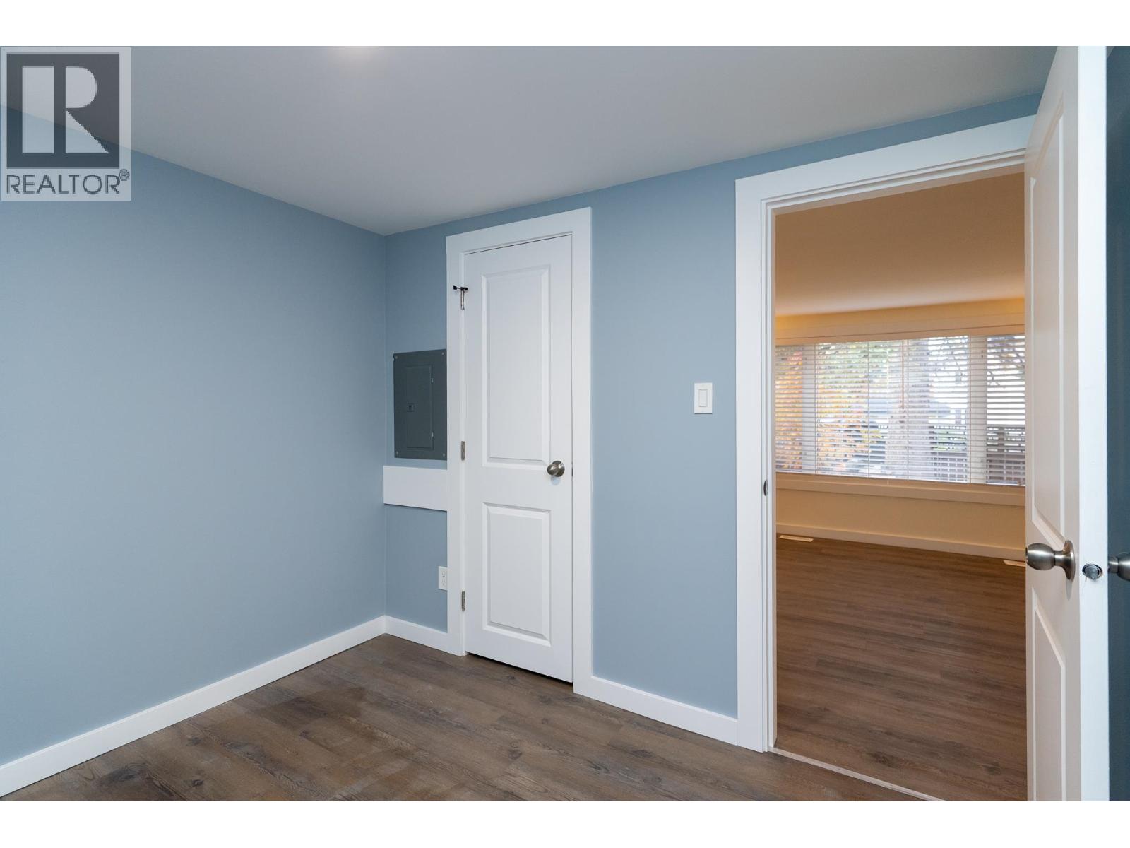 1355 LA SALLE AVENUE - 14