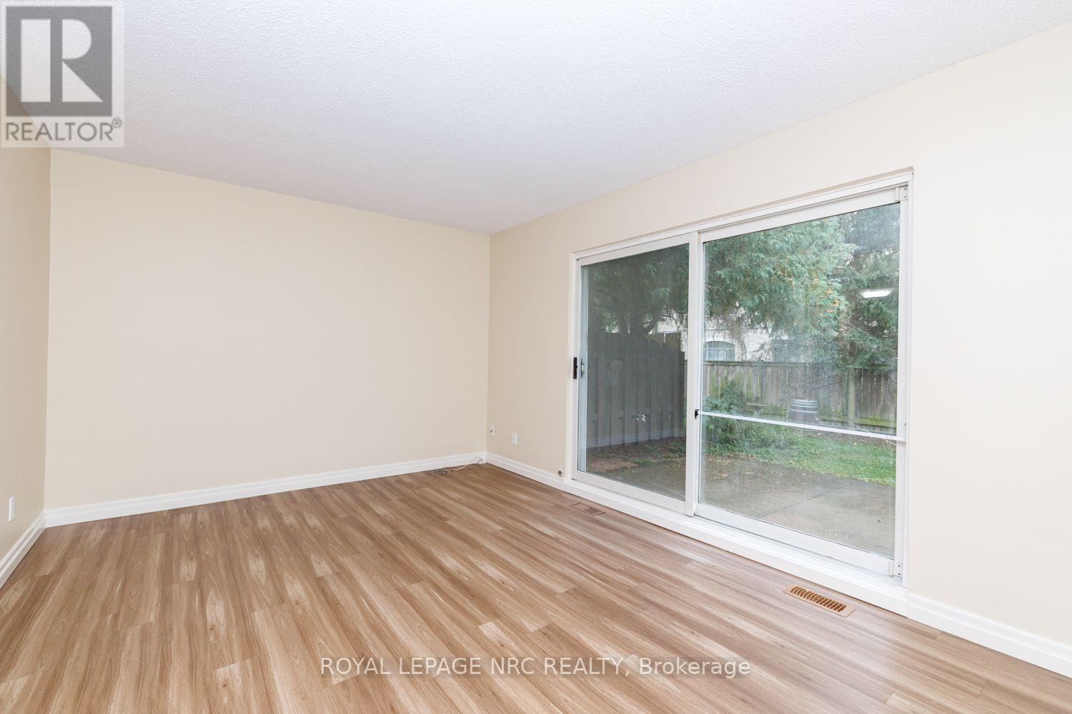 #44 50 LAKESHORE ROAD - 13