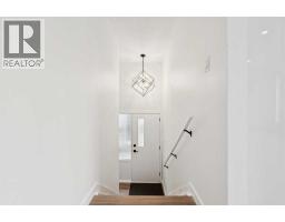 5930 Trollinger Street NE - photo 2