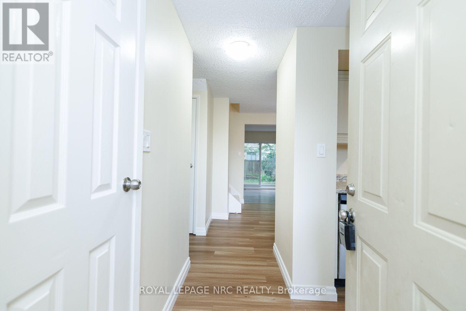 #44 50 LAKESHORE ROAD - 4