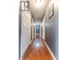 214 George Mercer Drive thumbnail 15