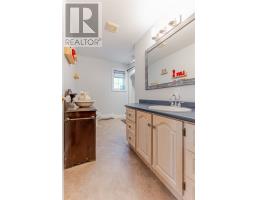 214 George Mercer Drive thumbnail 17