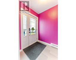 214 George Mercer Drive thumbnail 3