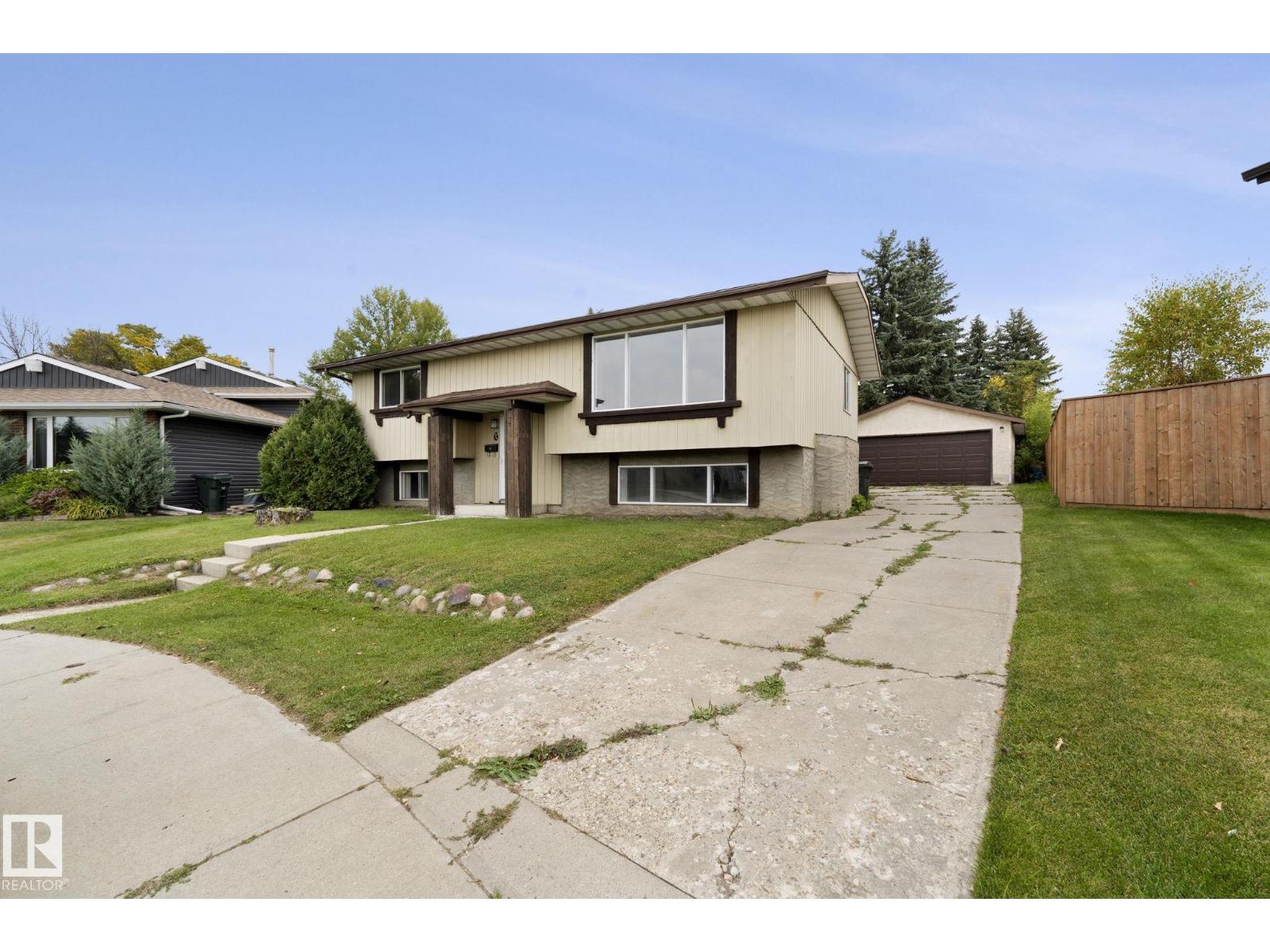 6 CAMPBELL CRES E - 4