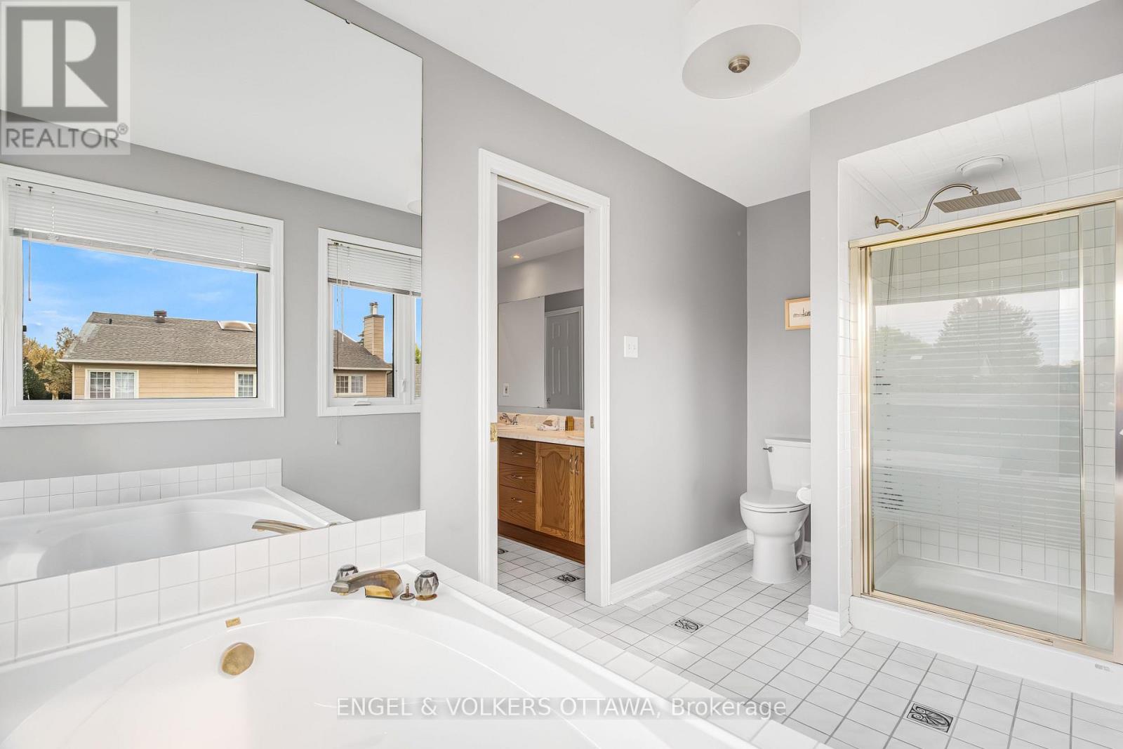 6 HOLLY RIDGE - Image 34