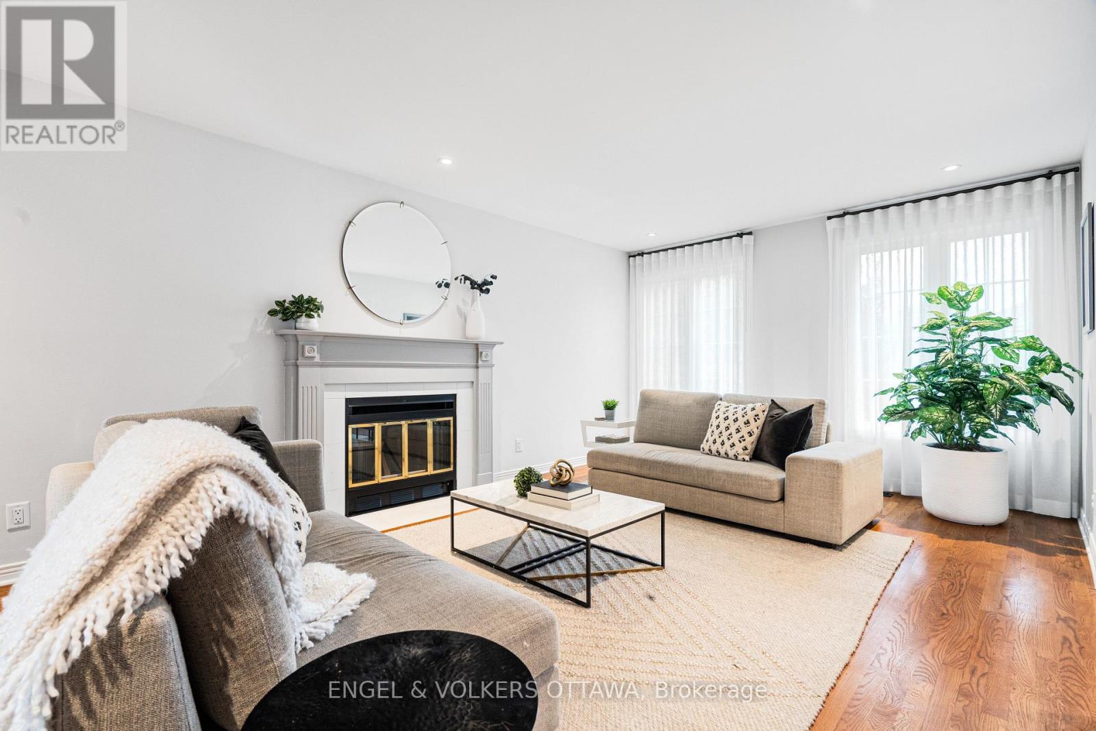 6 HOLLY RIDGE - Image 6
