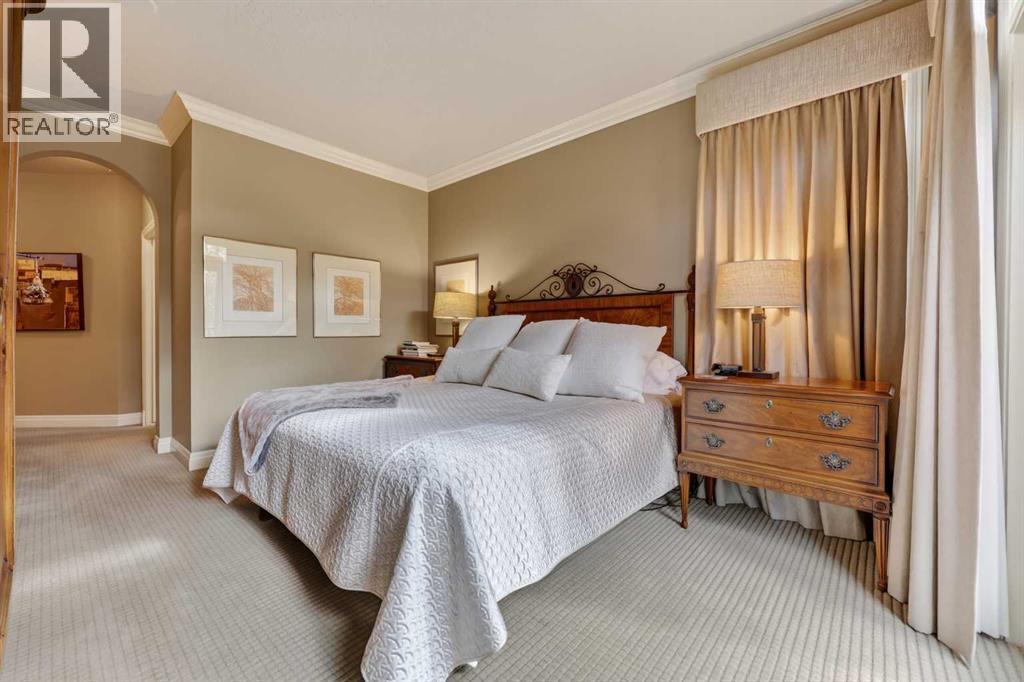 2143 Vimy Way SW - photo 18