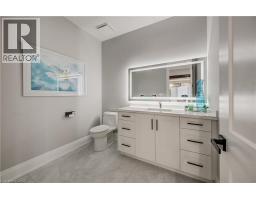 5pc Ensuite bath - 61 Schweitzer Street, Kitchener, ON N2K1B5 Photo 10