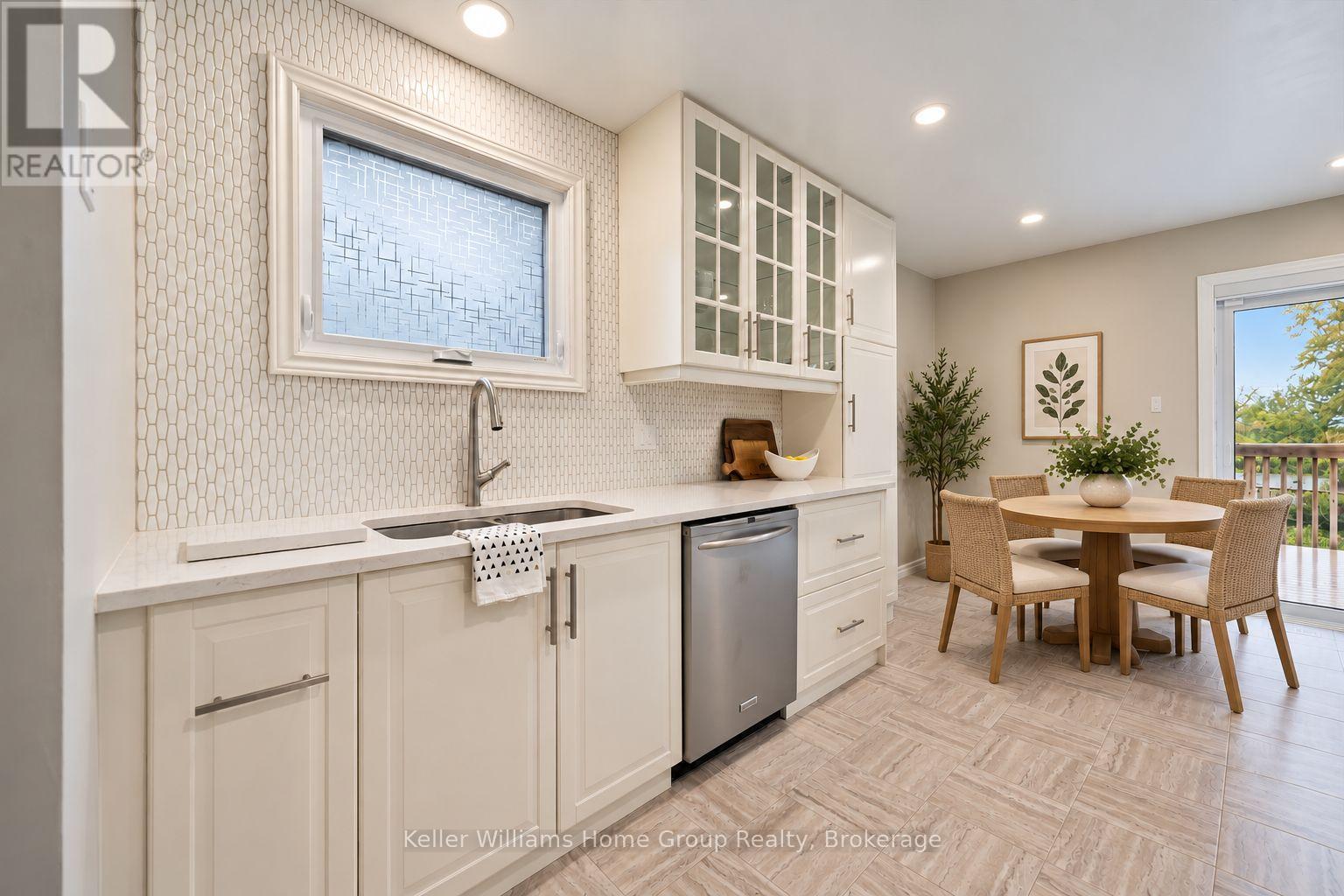 497 FORFAR STREET E - Image 13