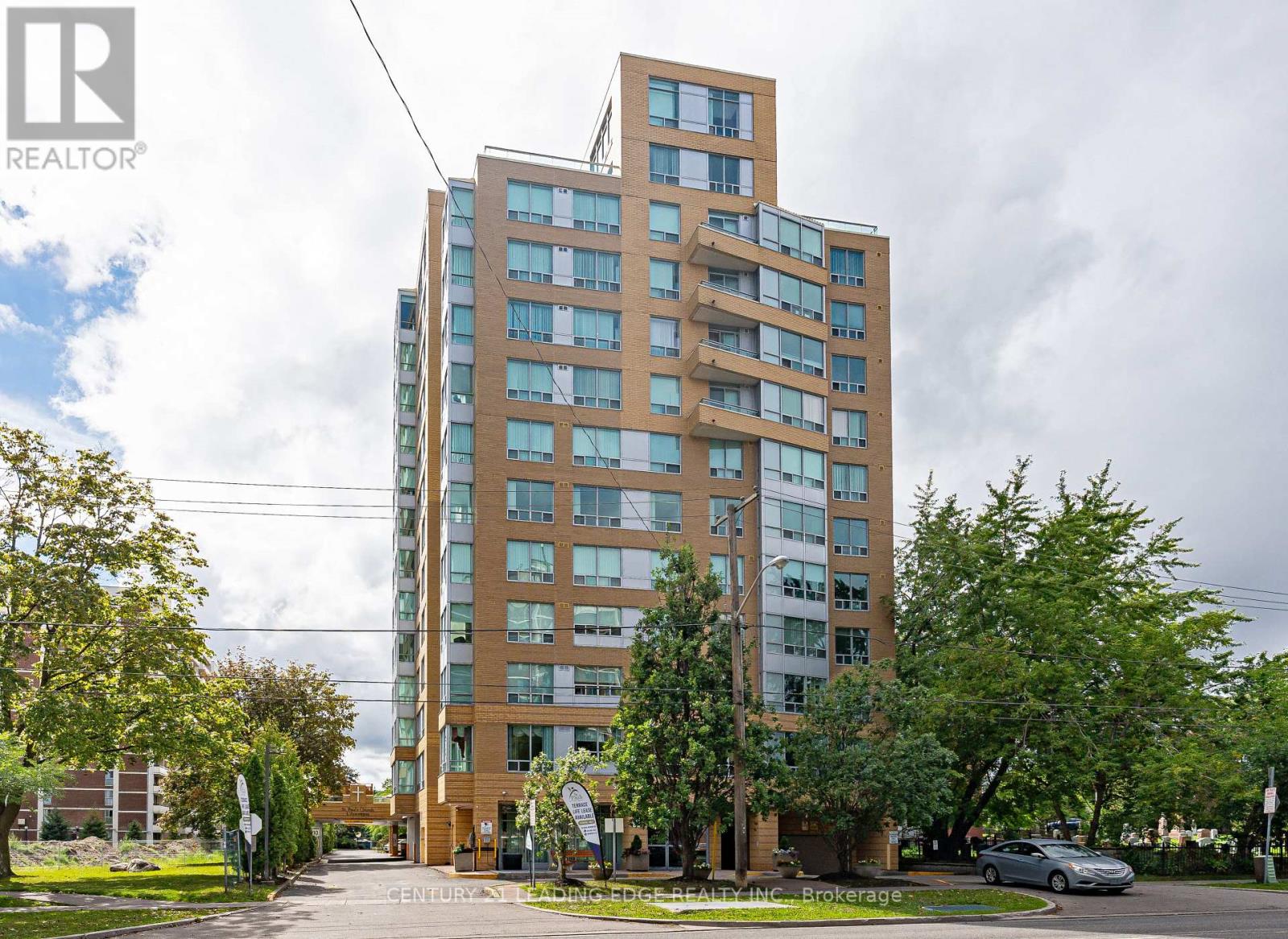 #104 2800 WARDEN AVENUE - 1