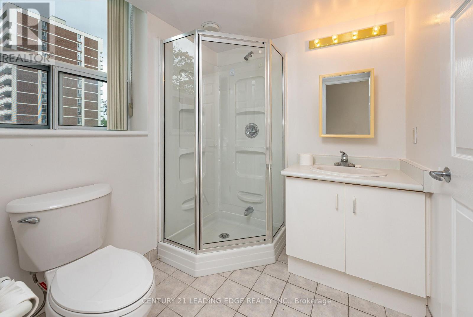 #104 2800 WARDEN AVENUE - Image 16