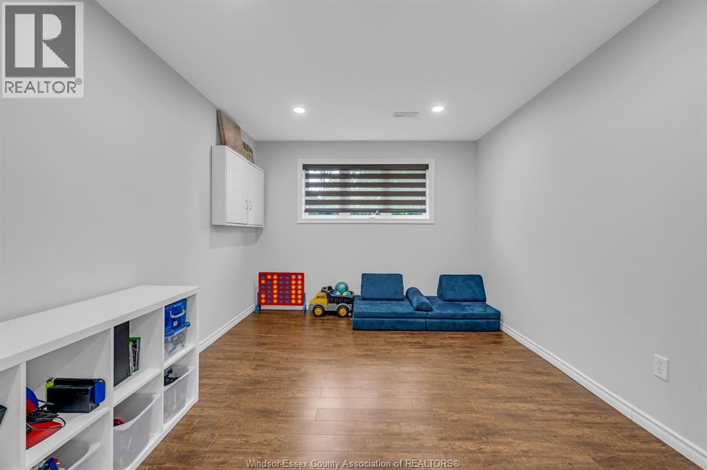 389 DONLON - Image 31