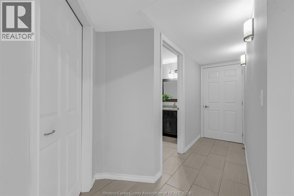 389 DONLON - Image 33