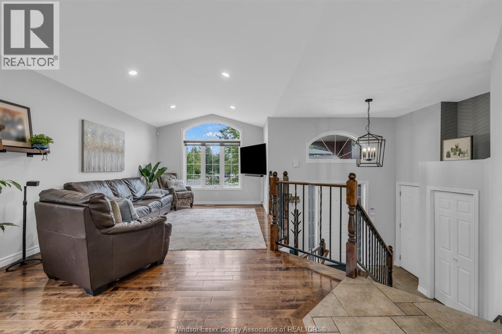 389 DONLON - 9