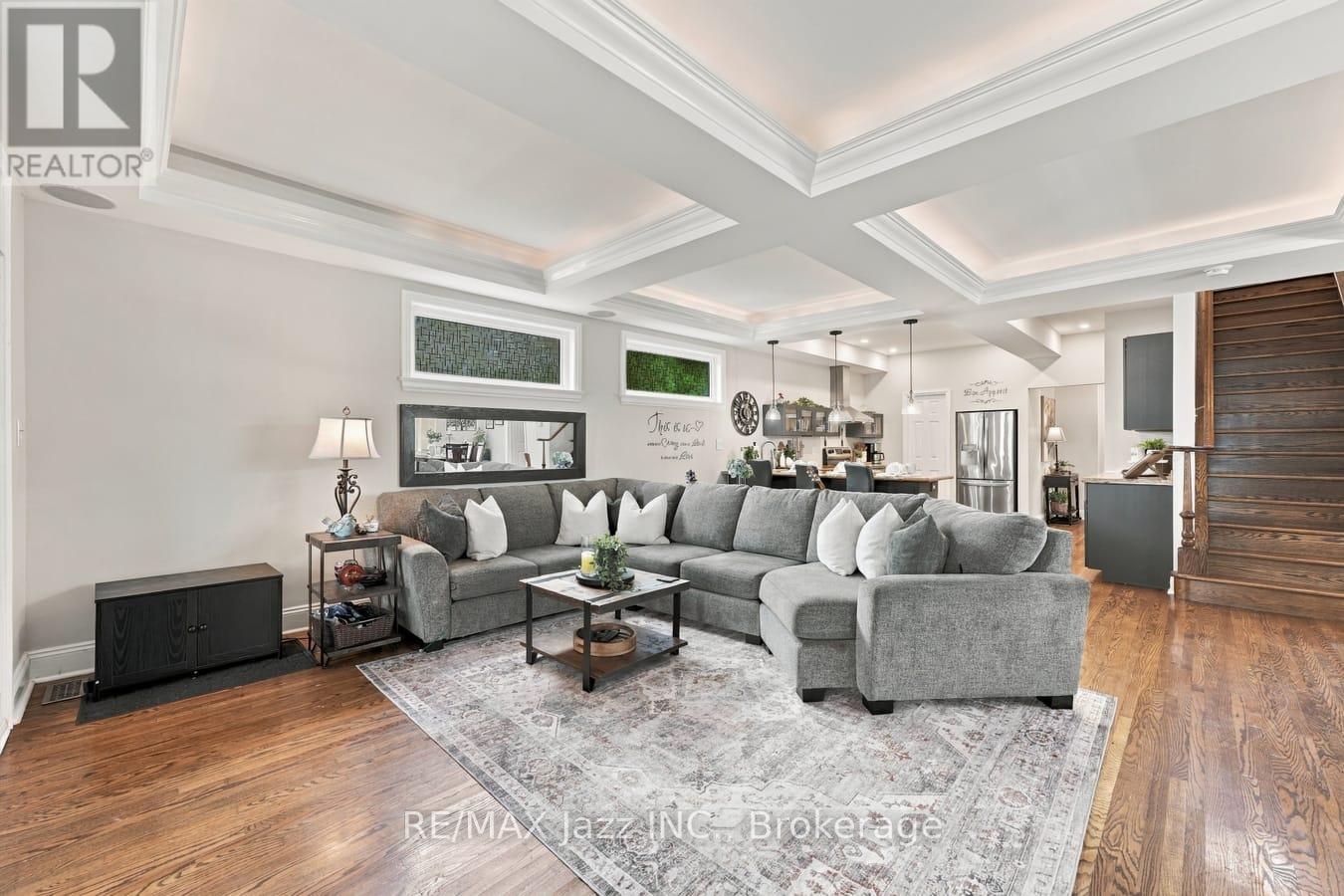 122 MORRIS LANE - Image 19