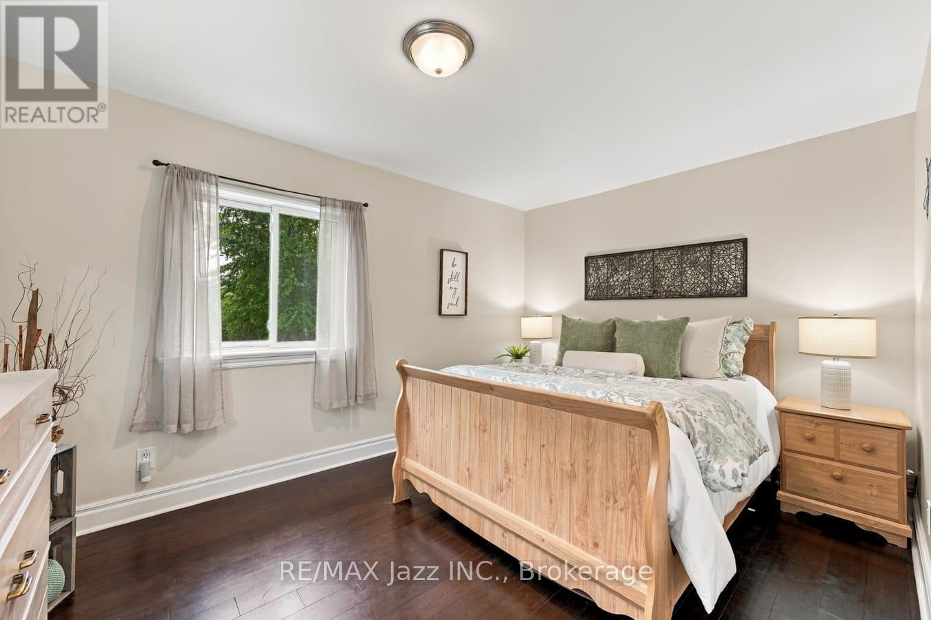 122 MORRIS LANE - Image 28