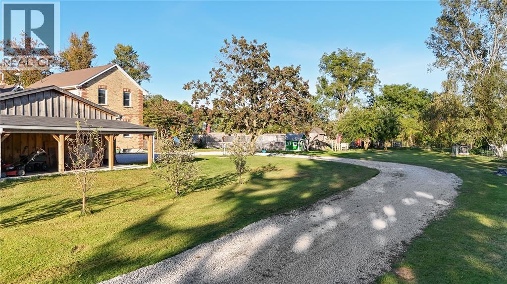 1252 Downie ROAD - Image 33
