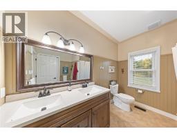 1252 Downie Road, Dawn Euphemia, ON N0P1C0 Photo 16