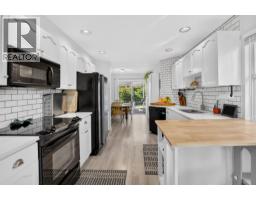 11 22751 Haney Bypass, Maple Ridge, BC V2X2N2 Photo 6