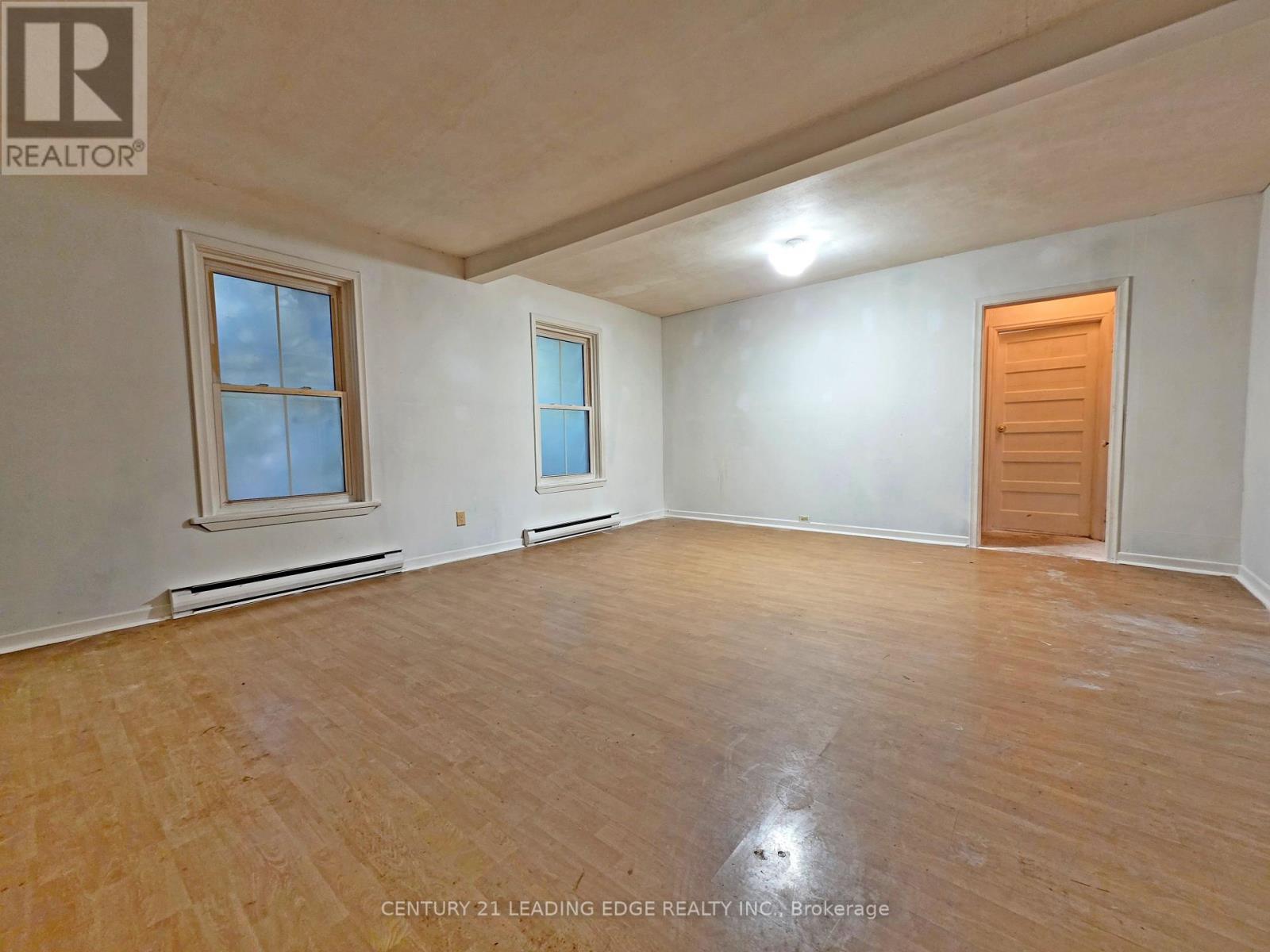49 HIGH STREET - Image 4
