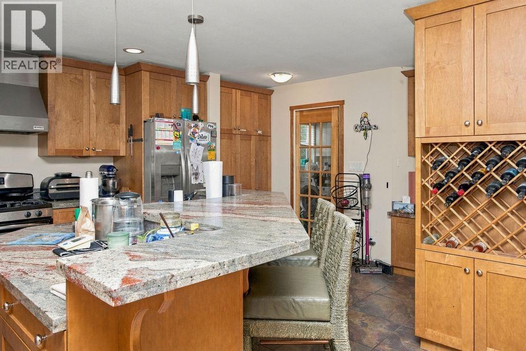 475 HARRY ROAD, Gibsons
