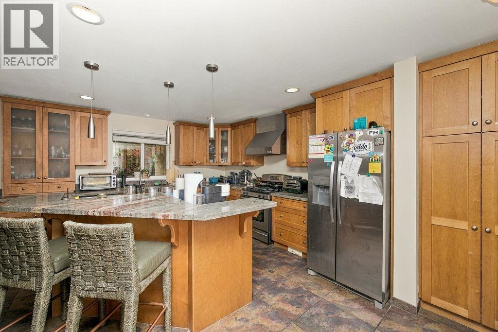 475 HARRY ROAD, Gibsons