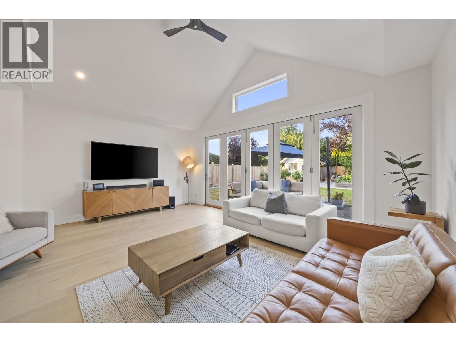 Photo of 5358 CRESCENT DRIVE 19