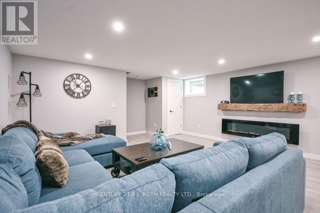 38 Beverly Street, Springwater photo 29