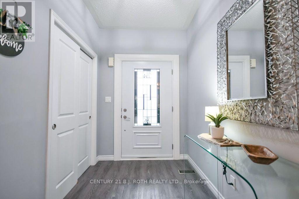 38 Beverly Street, Springwater photo 3