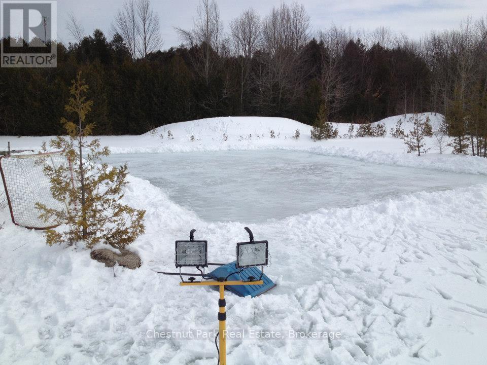138237 GREY ROAD 112 - Image 43