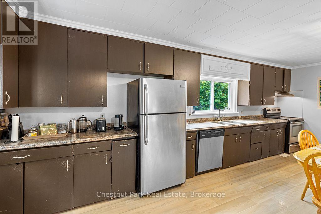138237 GREY ROAD 112 - Image 8