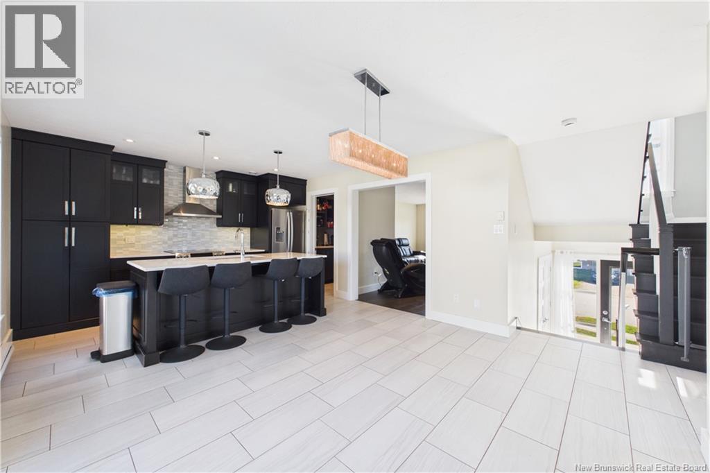 279 Freeman - Image 13
