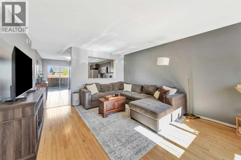 #9, 4738 13 Street - 6