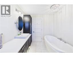279 Freeman, Moncton, NB E1E0H7 Photo 31