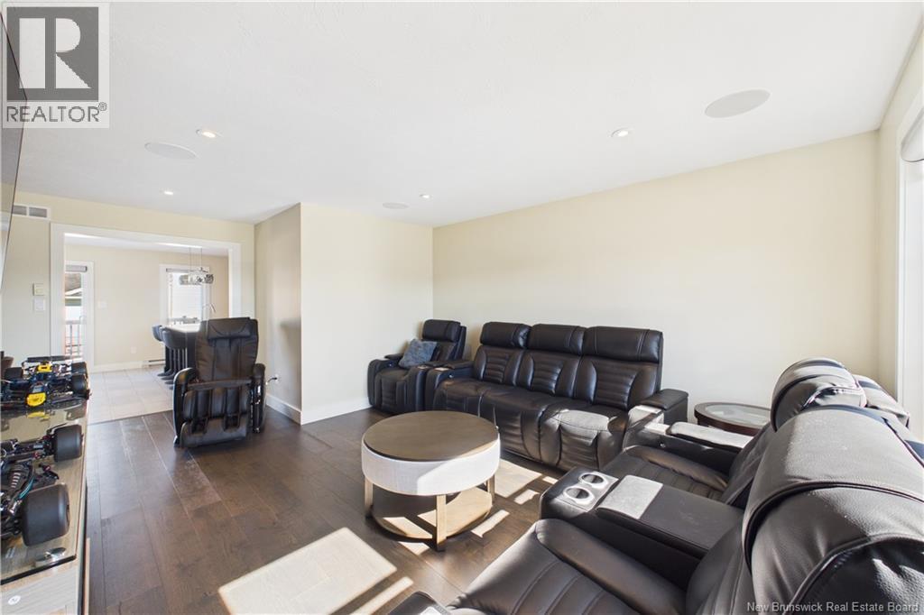 279 Freeman - Image 11