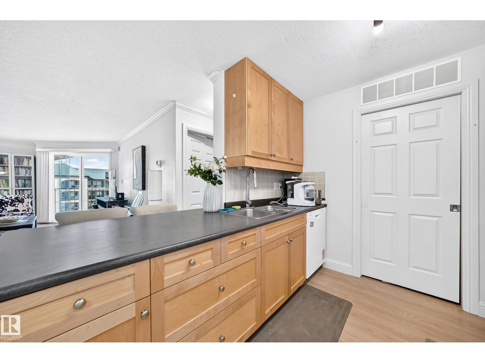 #430 13005 140 AV NW - 15
