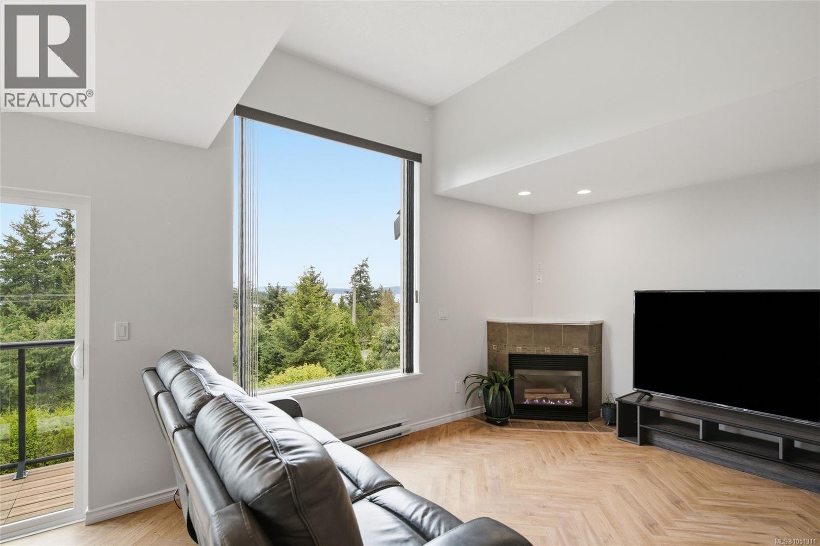 523 Louise Rd - 5
