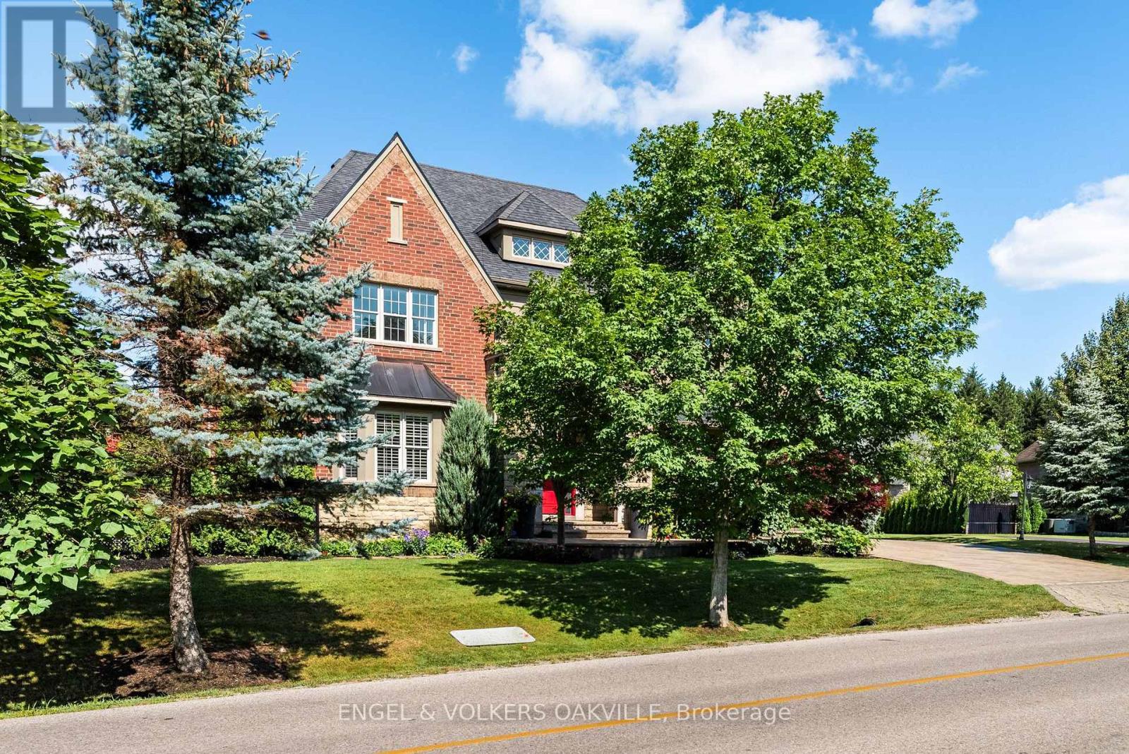 33 BARRACLOUGH BOULEVARD - 23