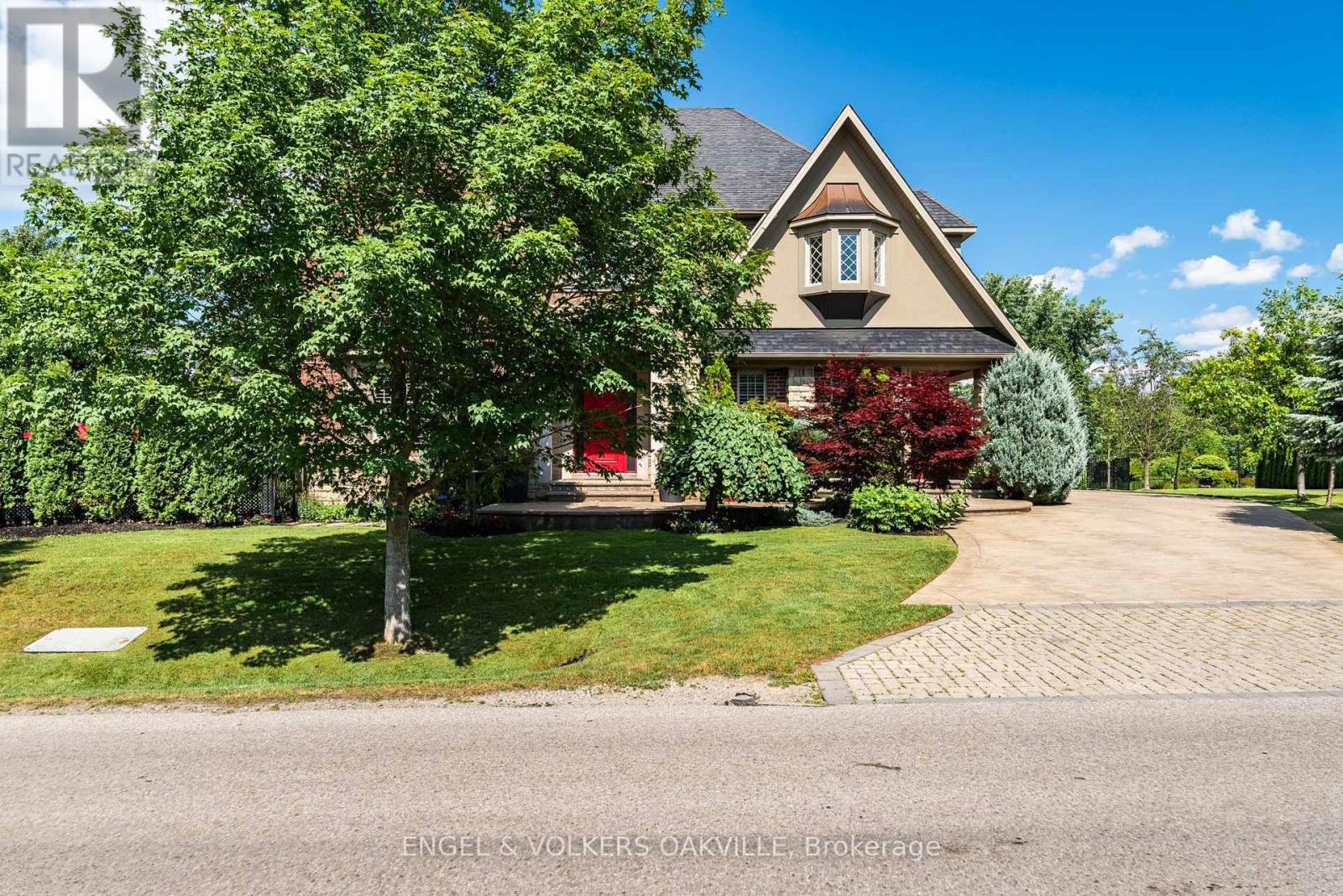 33 Barraclough Boulevard, Halton Hills, ON photo 24