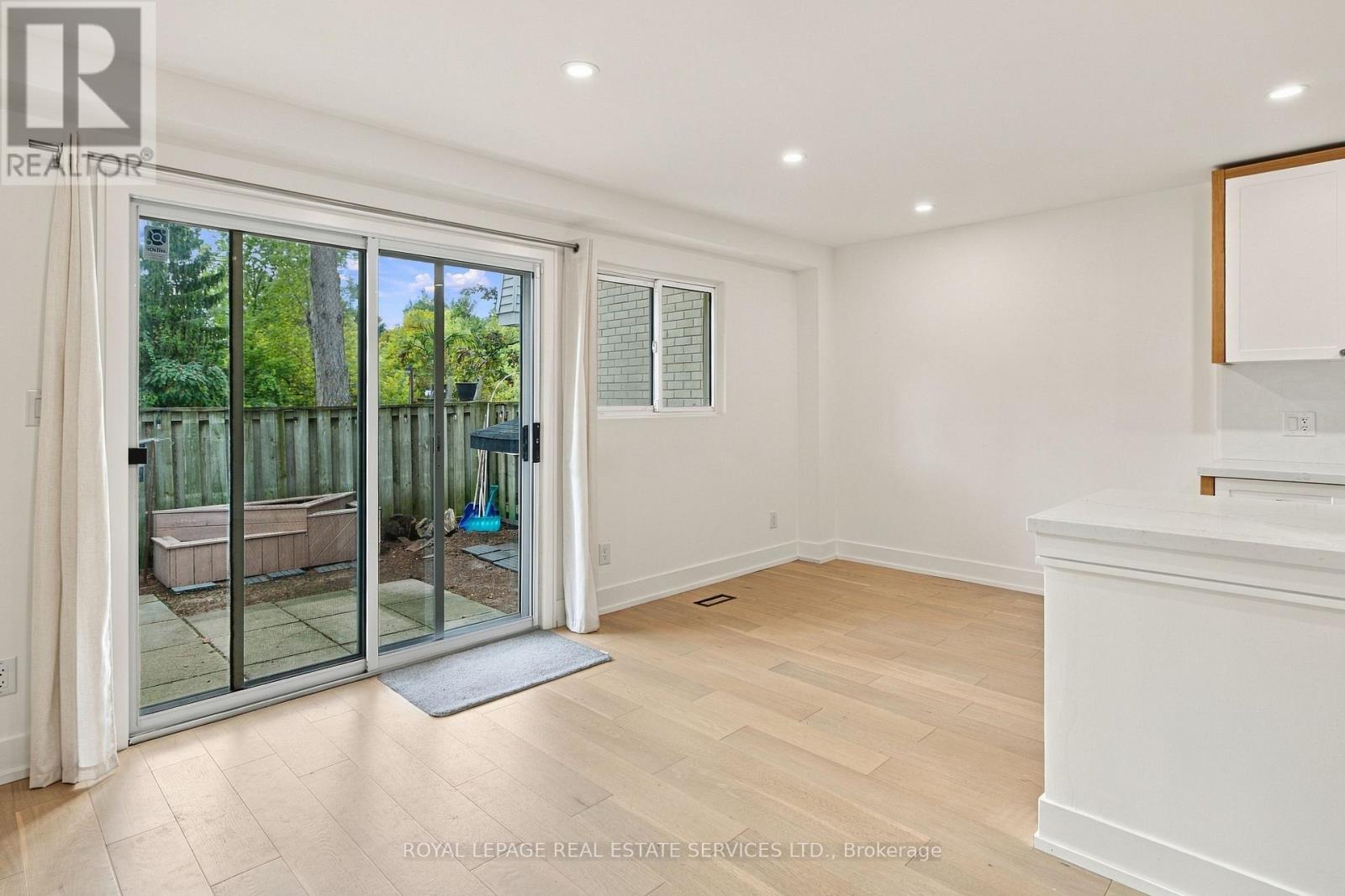 #53 400 MISSISSAUGA VALLEY BOULEVARD - Image 3