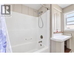 674 Muir Road, Kelowna, BC V1Z3W2 Photo 30