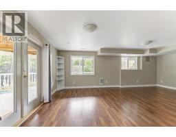 674 Muir Road, Kelowna, BC V1Z3W2 Photo 32