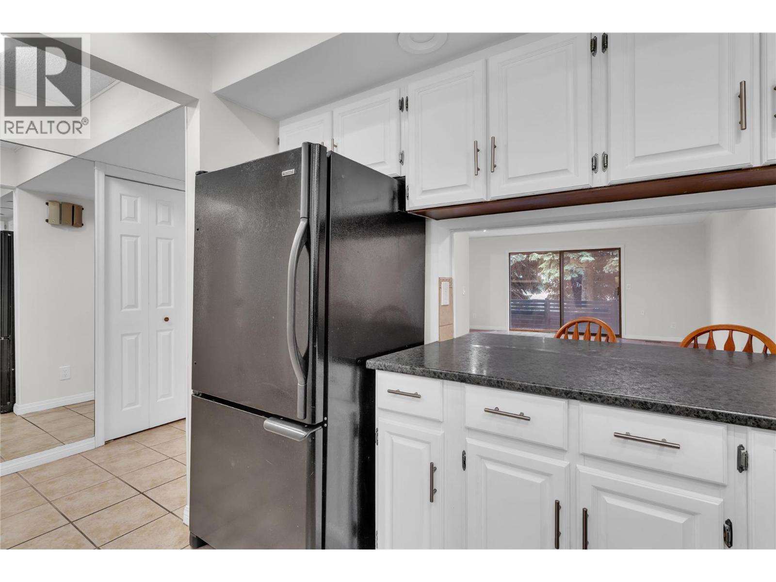3 1675 Thayer Court, Kelowna