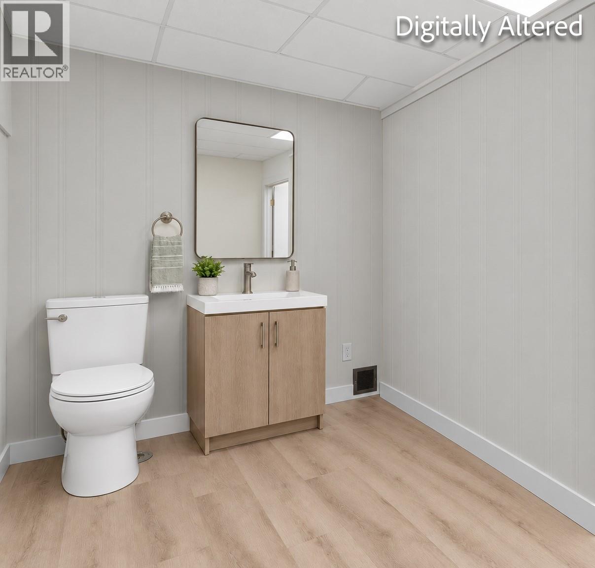 3 1675 Thayer Court, Kelowna